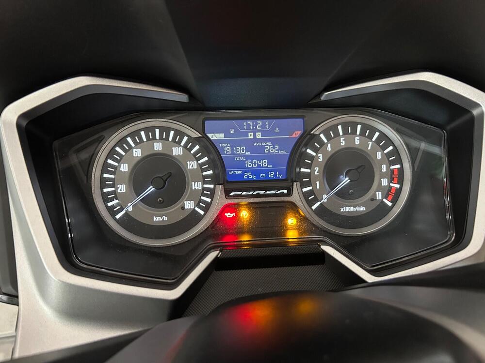 Honda Forza 300 Deluxe ABS (2018 - 20) (7)