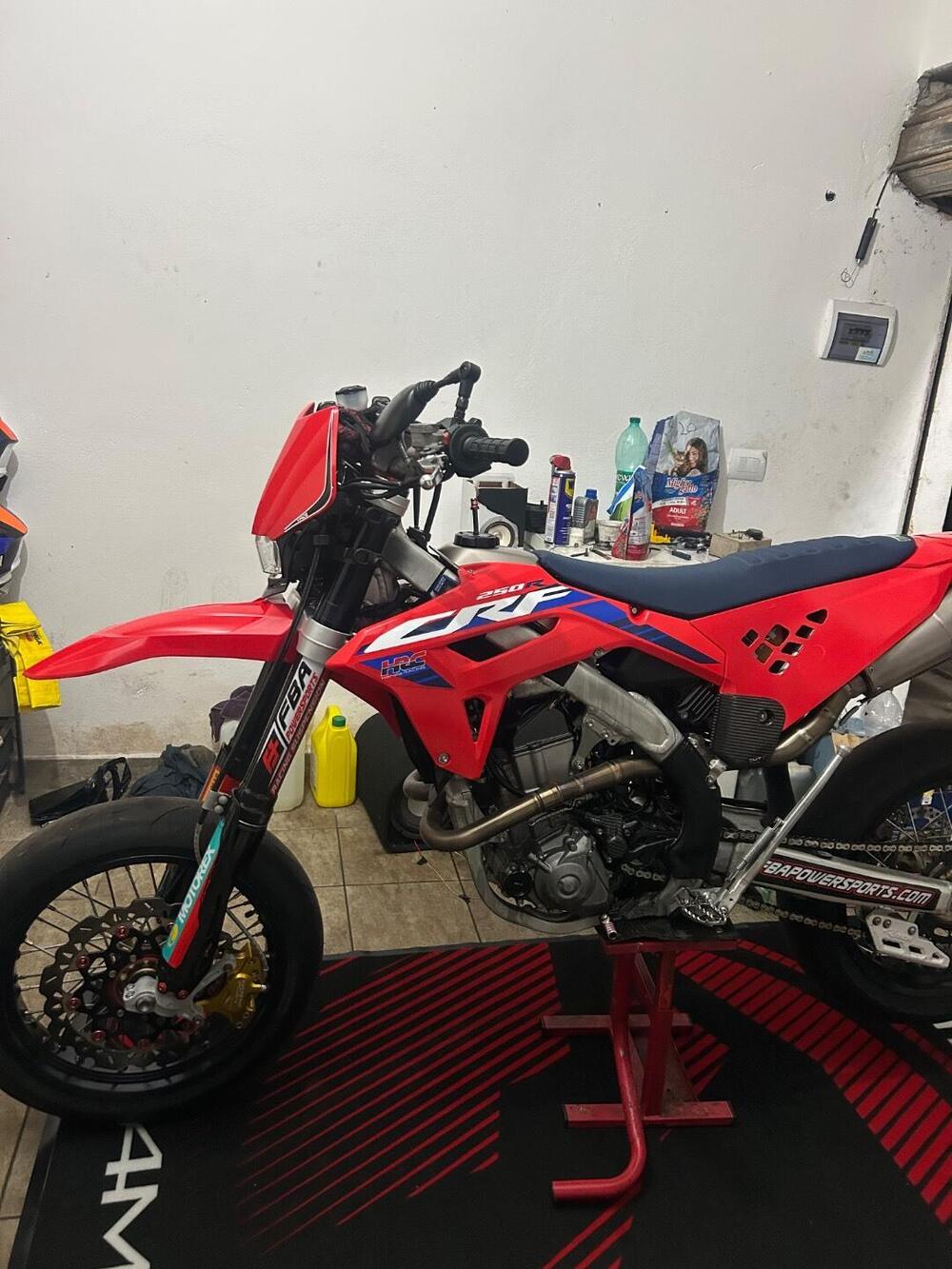 Honda CRF 450 R (2024) (2)