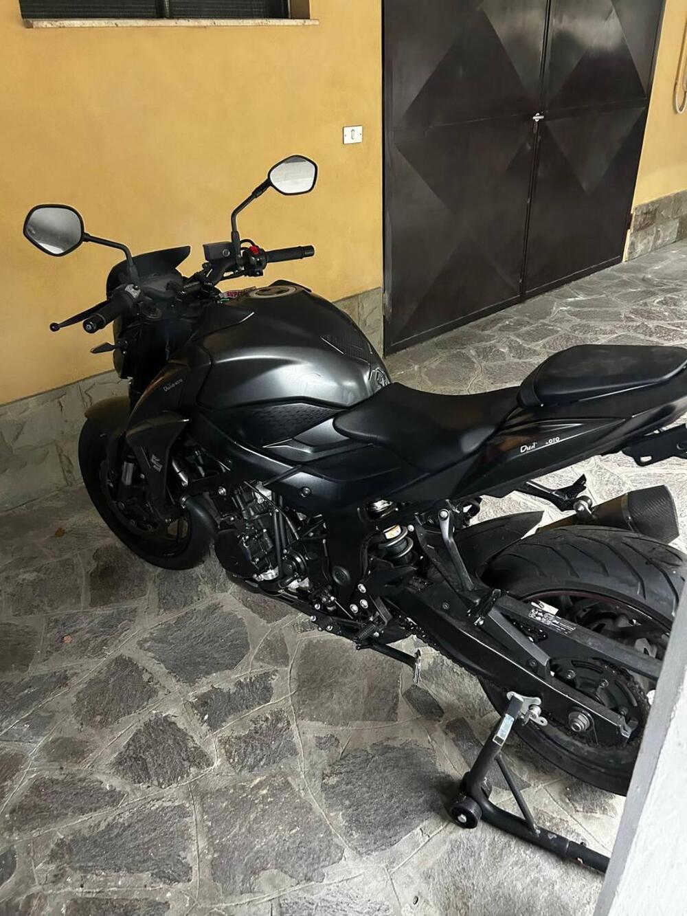 Suzuki GSX S 750 Yugen (2018 - 20) (5)