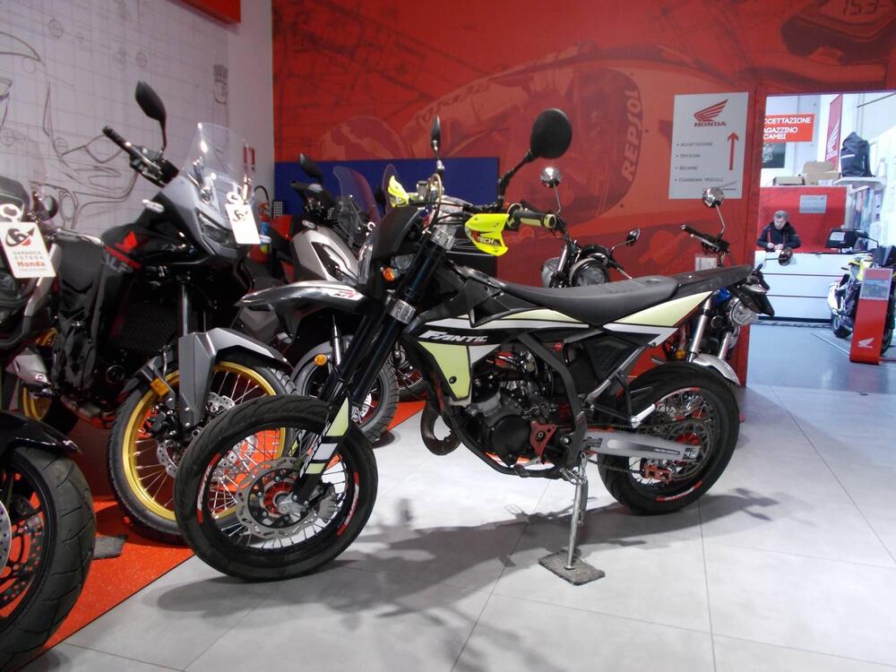 Fantic Motor XM 50 Motard Performance 2T (2021 - 22) (3)