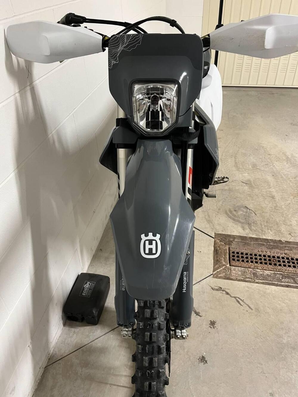 Husqvarna FE 350 Pro (2024) (9)