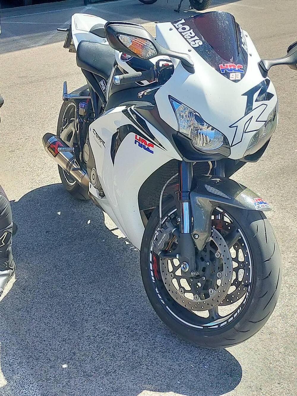 Honda CBR 1000 RR Fireblade (2008 - 11) (4)