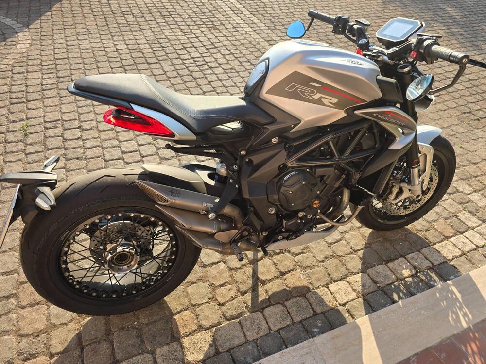 MV Agusta Dragster 800 RR SCS (2021 - 25) (2)