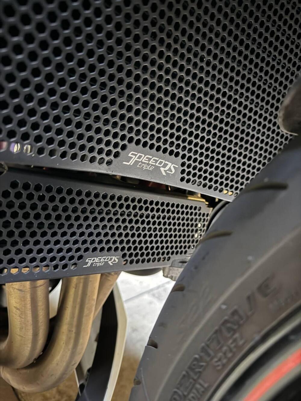 Triumph Speed Triple 1050 RS (2018 - 20) (14)