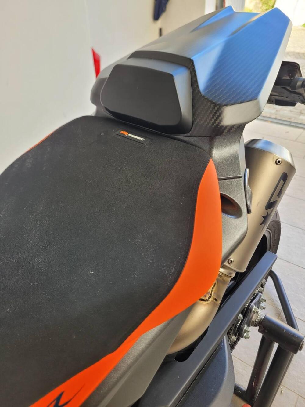 KTM 1290 Super Duke R (2021) (3)