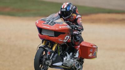 MotoGP 2026 vs Bagger World Cup: Bradley Smith rivela le assurde differenze nella guida 