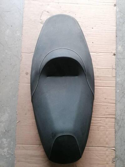 SELLA ZENZERO 350 Benelli