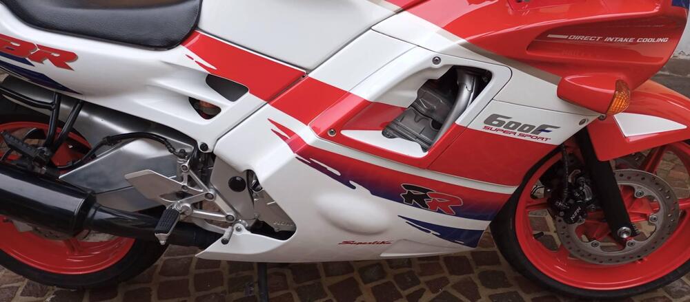 Honda CBR 600 F2 (4)