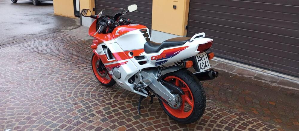 Honda CBR 600 F2 (17)
