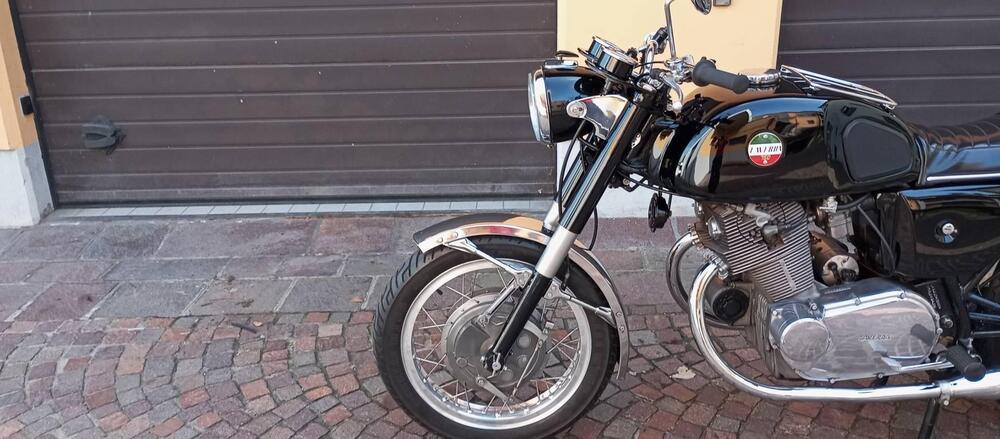 Laverda GT 750 2°serie (15)