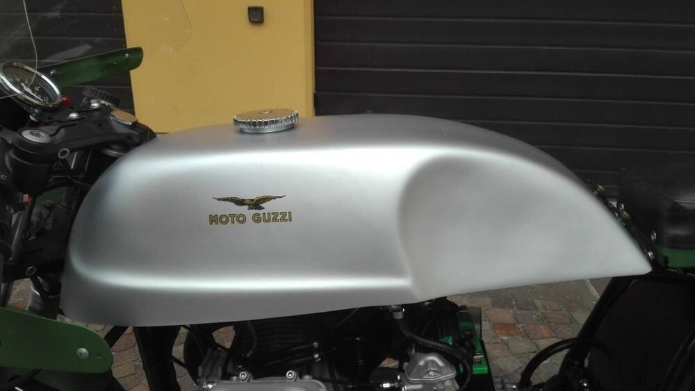 Moto Guzzi V7 COMPETIZIONE (12)