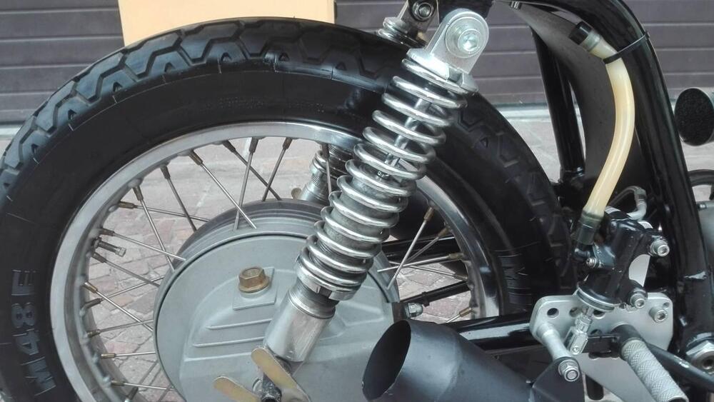 Moto Guzzi V7 COMPETIZIONE (17)