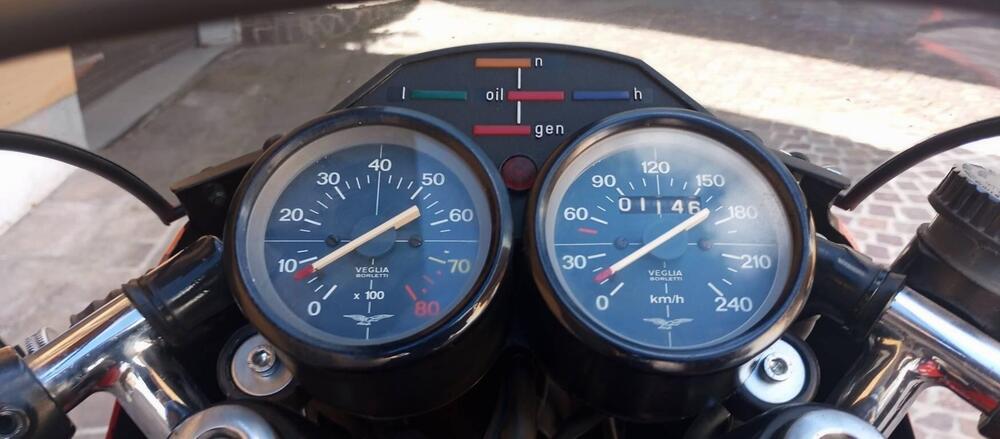 Moto Guzzi LE MANS 1 (4)