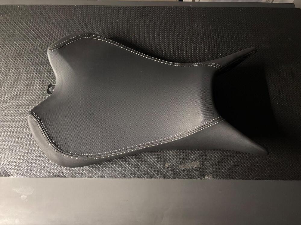 Sella Ribassata -28mm, Originale A9648073, Triumph