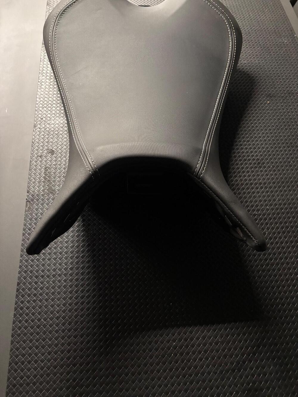 Sella Ribassata -28mm, Originale A9648073, Triumph (3)