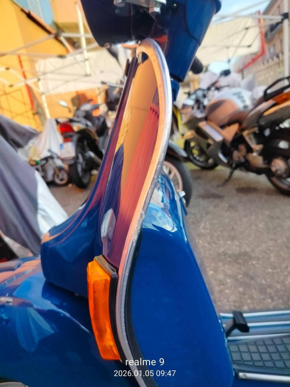 Piaggio vespa p125x  (4)