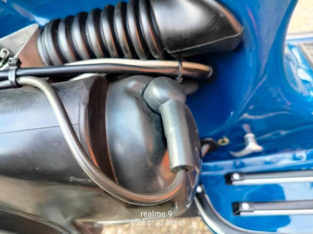 Piaggio vespa p125x  (10)