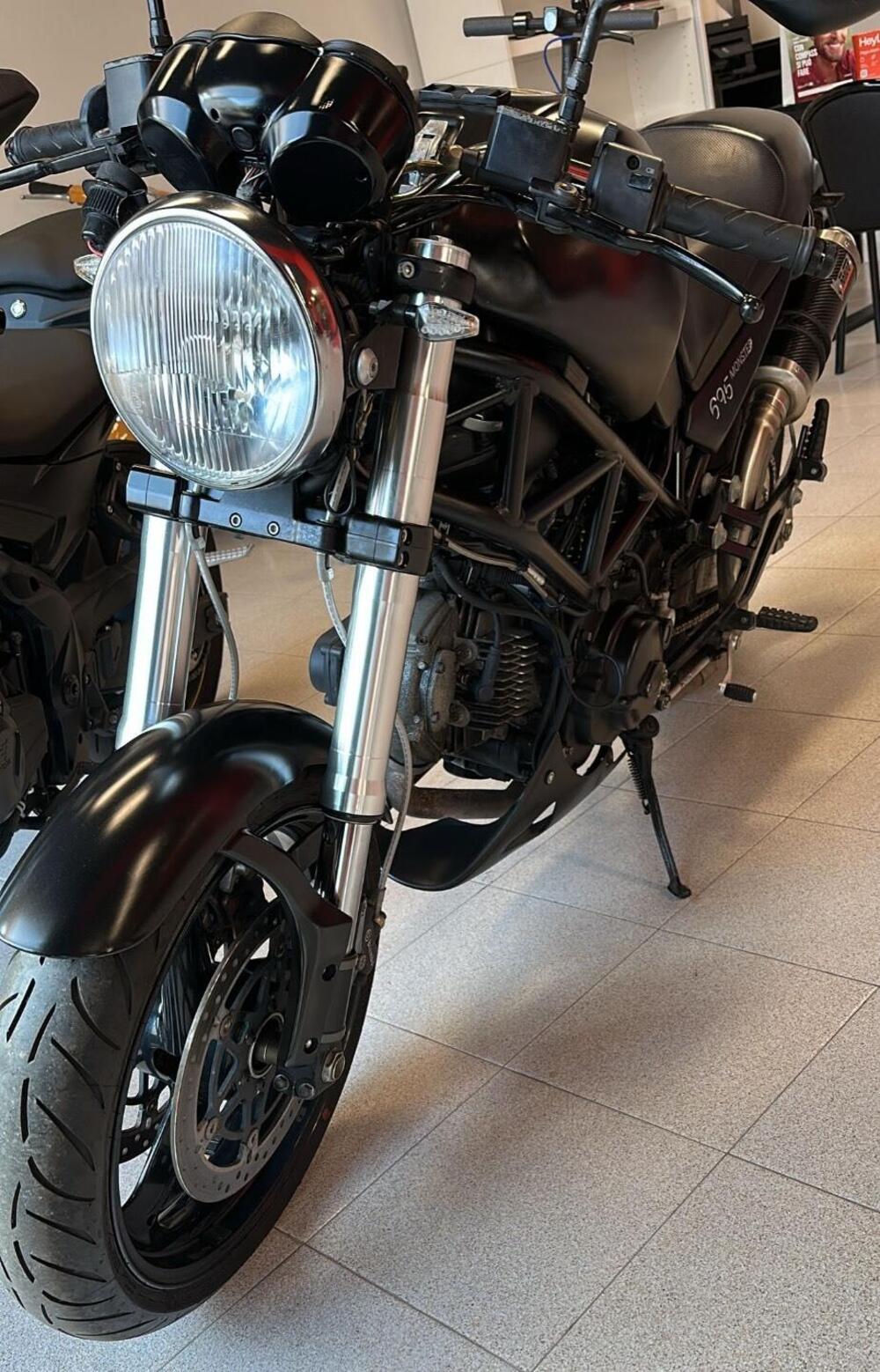 Ducati Monster 695 (2006 - 08) (4)