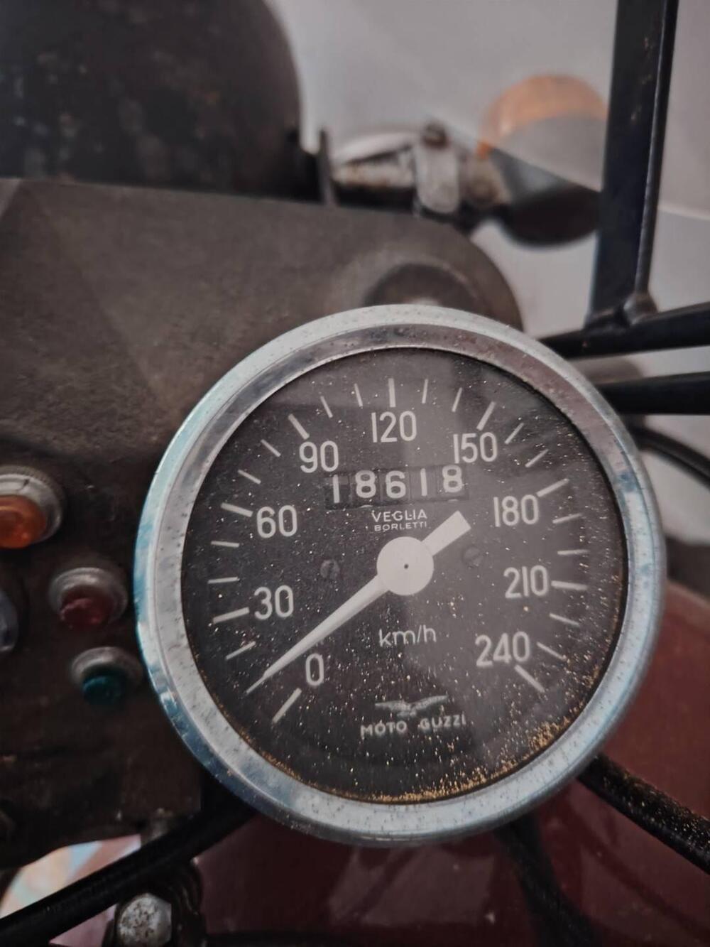 Moto Guzzi V7 GT850 (4)