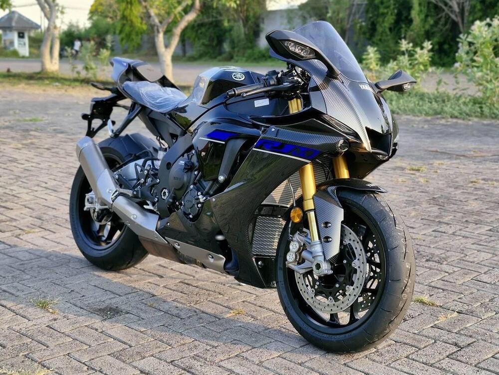 Yamaha YZF R1M (2020 - 25) (3)