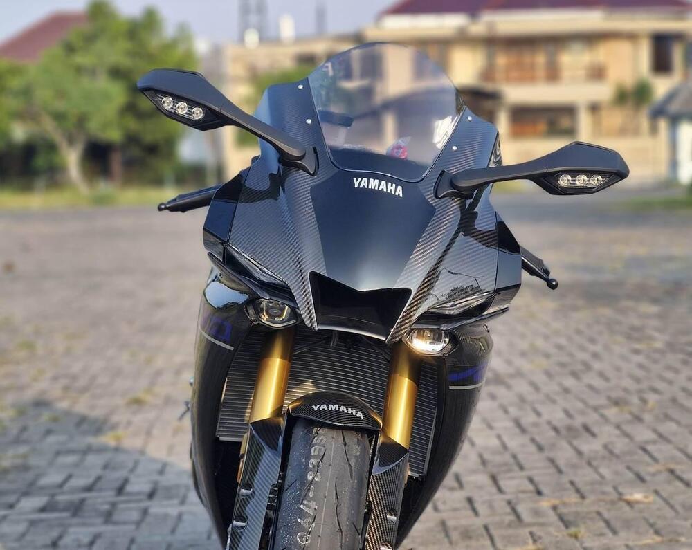 Yamaha YZF R1M (2020 - 25) (5)