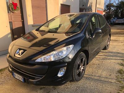 Peugeot 308 1.6 HDi 90CV 5p. Premium del 2009 usata a Sacile