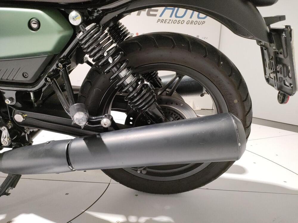 Moto Guzzi V7 Stone Centenario (2021 - 22) (10)
