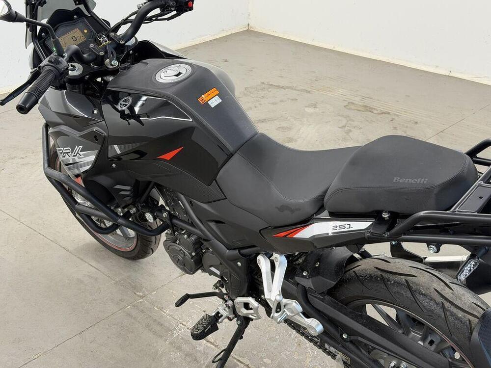 Benelli TRK 251 (2022 - 25) (9)