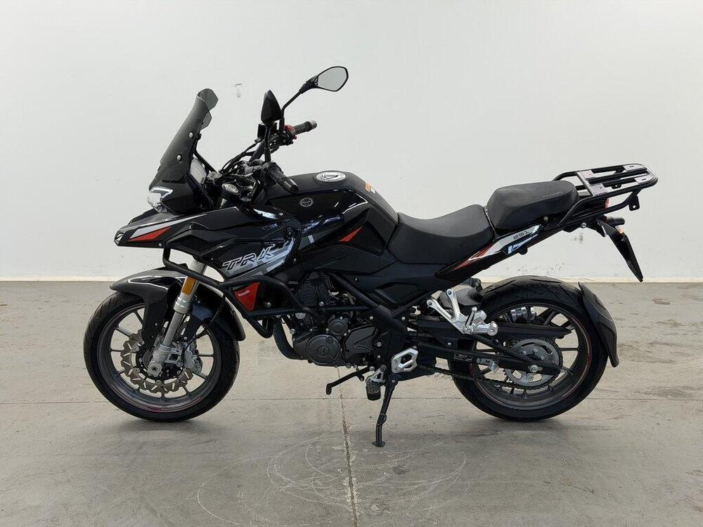 Benelli TRK 251 (2022 - 25) (7)