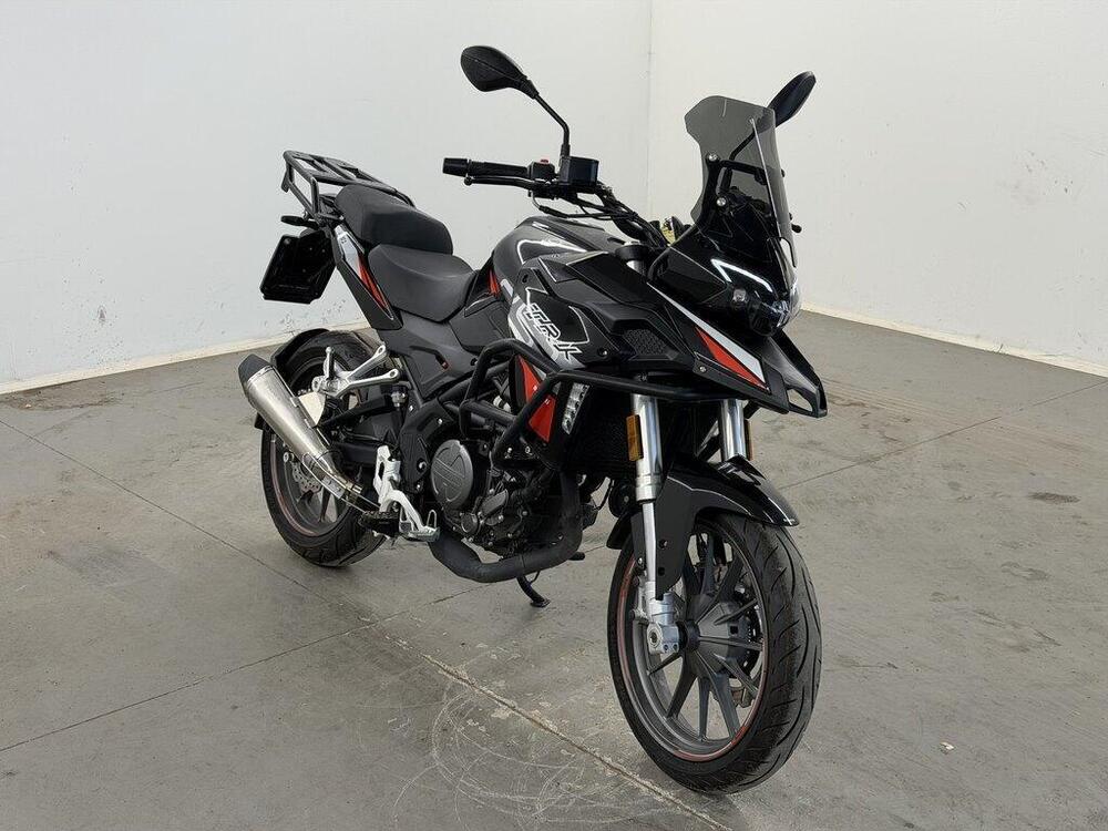 Benelli TRK 251 (2022 - 25) (4)