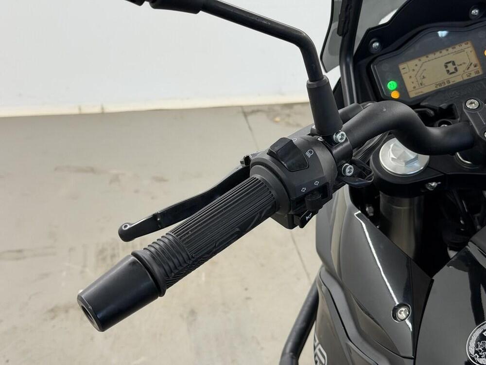 Benelli TRK 251 (2022 - 25) (11)