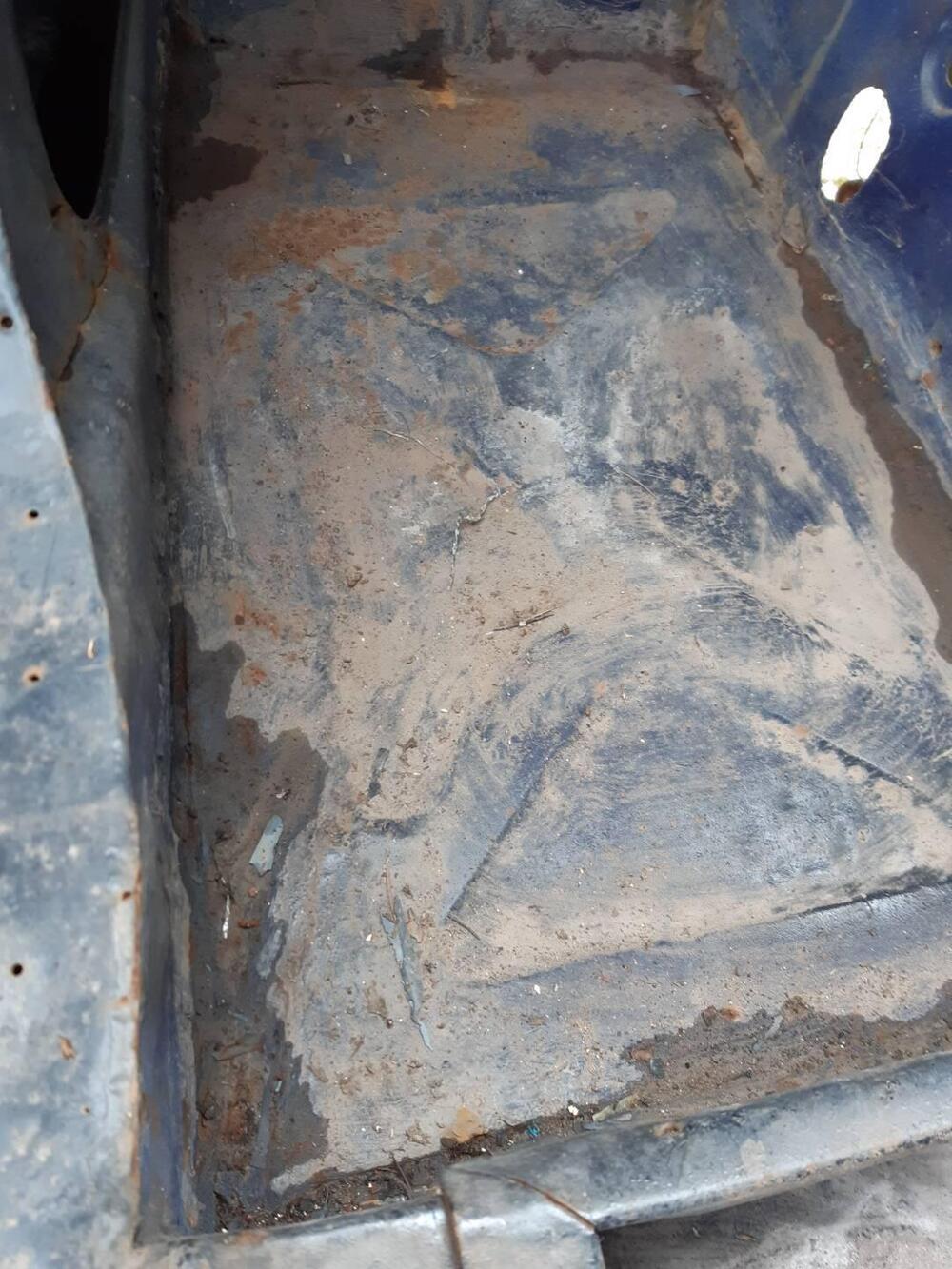 Lancia aprilia prima serie lusso d'epoca a Roma (10)