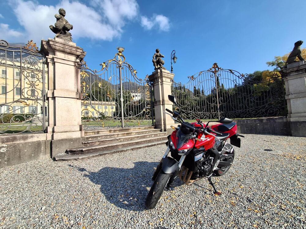 Honda CB 750 Hornet (2025) (8)