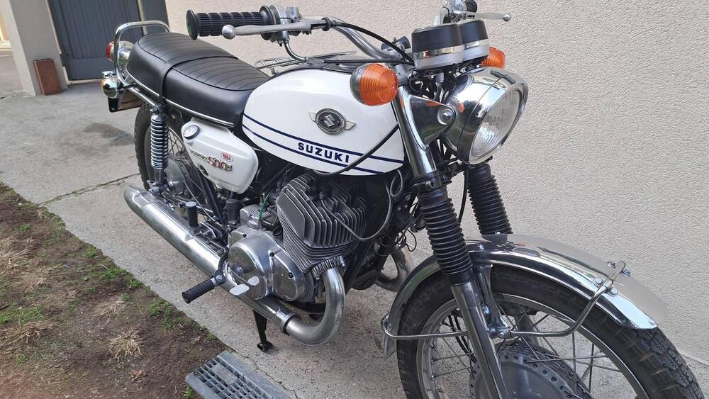 Suzuki Titan 500 (3)