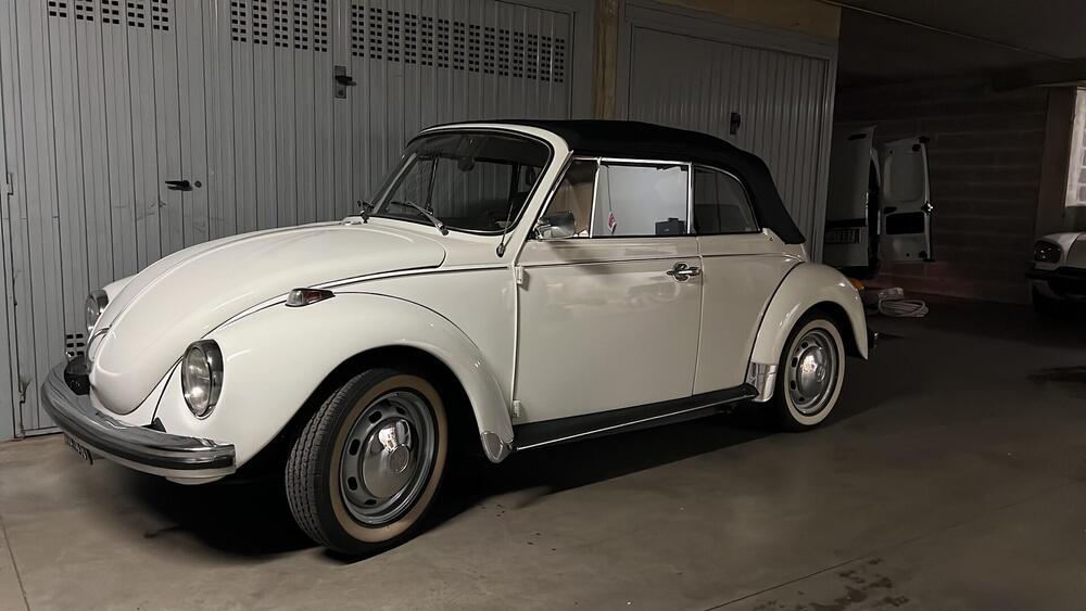 Volkswagen Maggiolone d'epoca a Arezzo (2)