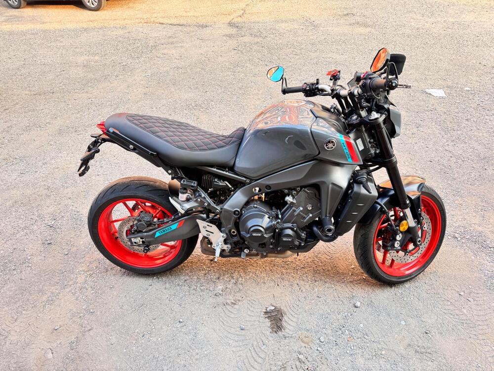 Yamaha MT-09 (2021 - 23) (9)