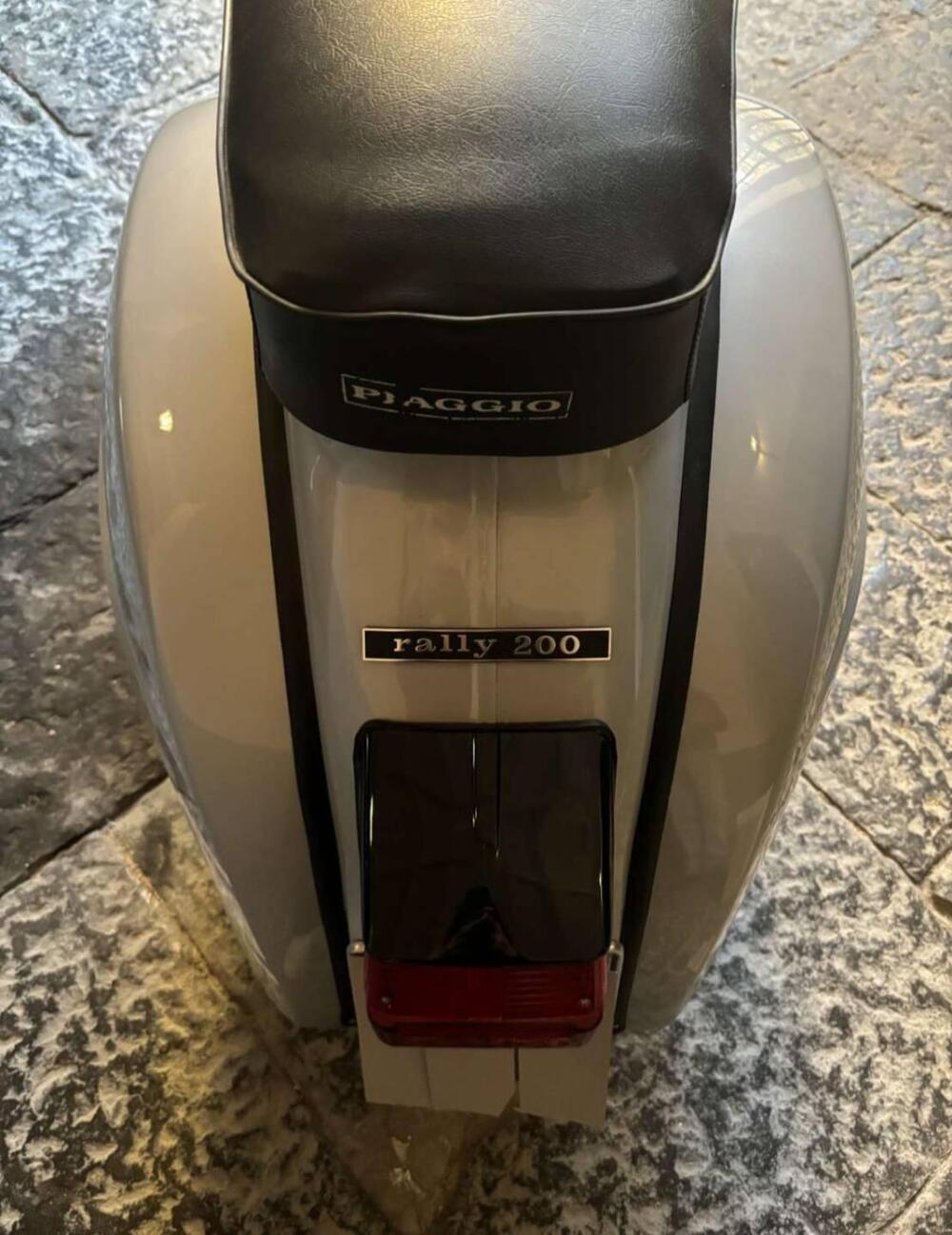 Piaggio Rally 200 (7)