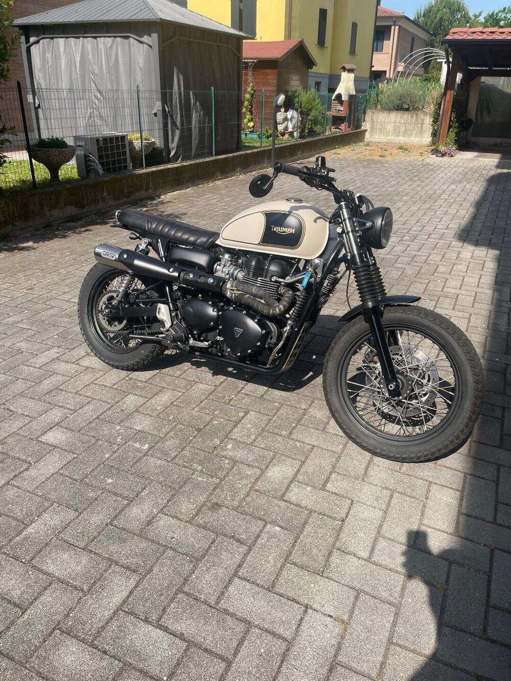 Triumph Scrambler (2006 - 17) (2)