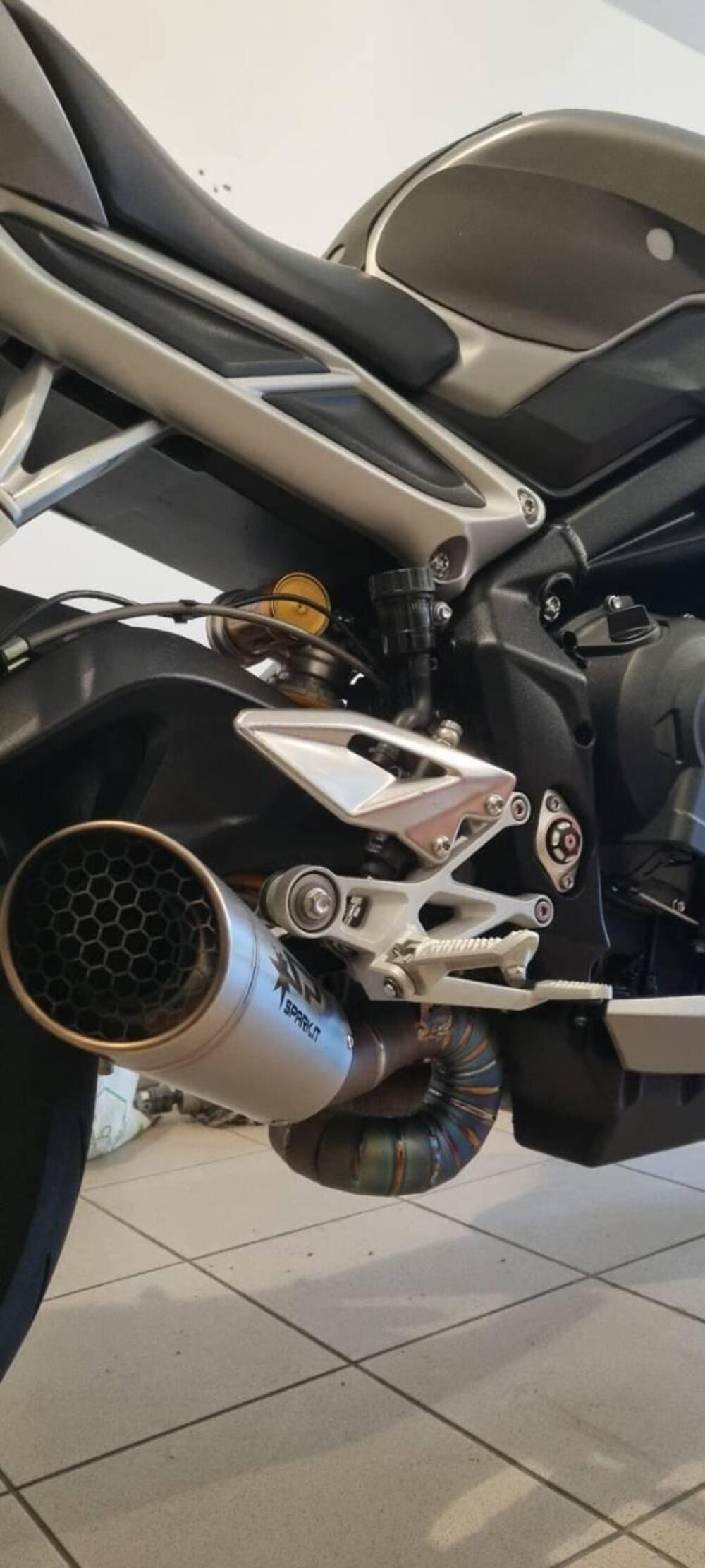 Triumph Street Triple RS (2017 - 19) (5)