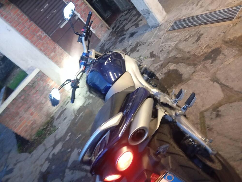 Suzuki GSR 600 (2006 - 11) (4)