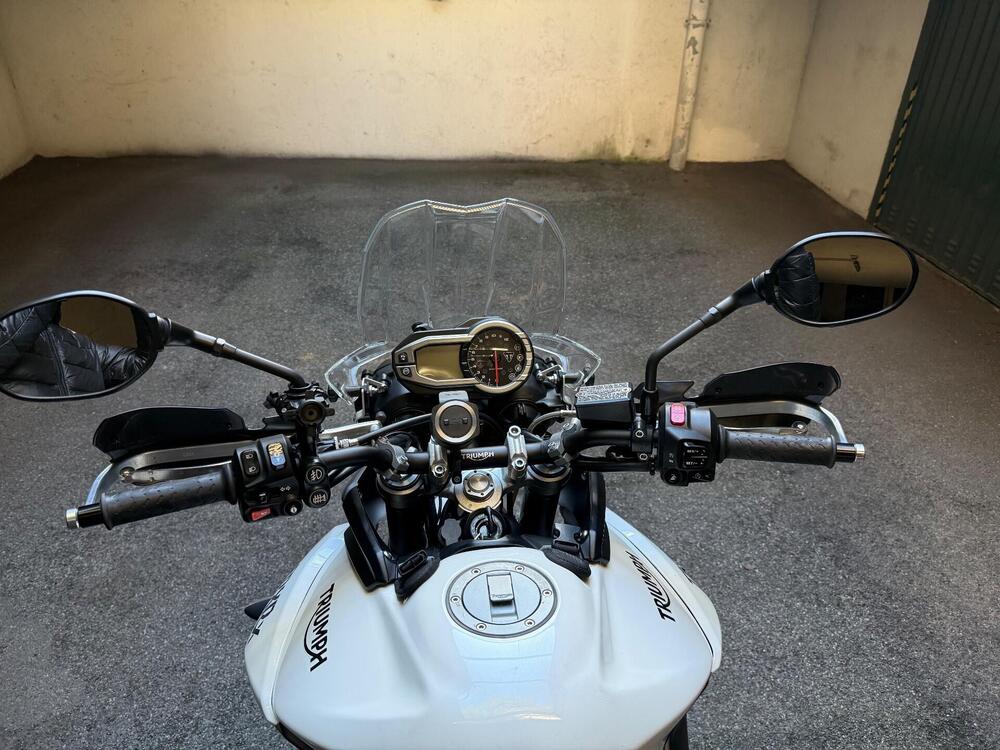 Triumph Tiger 800 XRx (2015 - 17) (9)