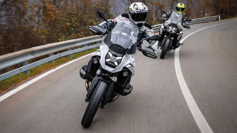 Mercato moto e scooter 2025: dati vendite, classifica modelli e analisi dei trend