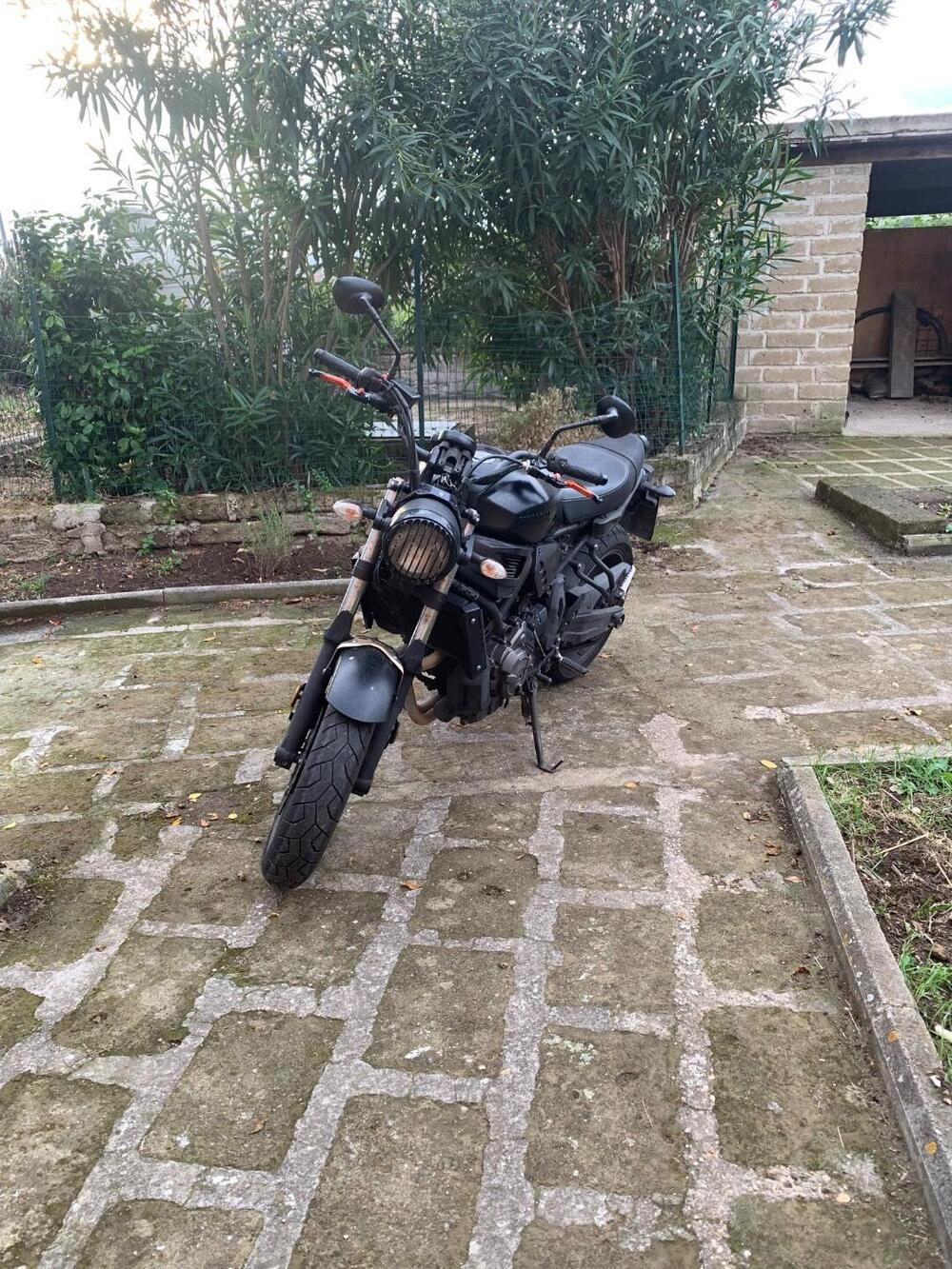 Yamaha XSR 700 ABS (2016 - 20) (2)