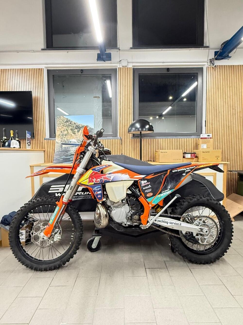KTM 250 EXC TPI (2022) (2)