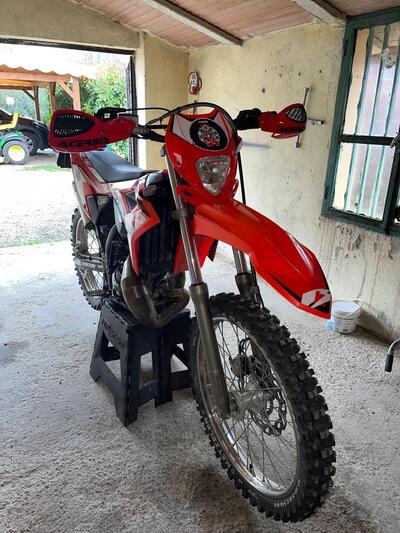 Betamotor RR 50 Enduro (2021 - 26) usata