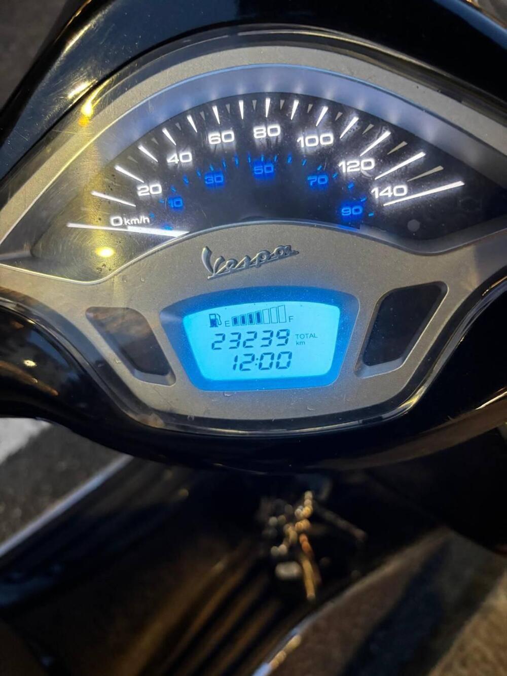 Vespa Primavera 150 3V ie (2014 - 16) (2)