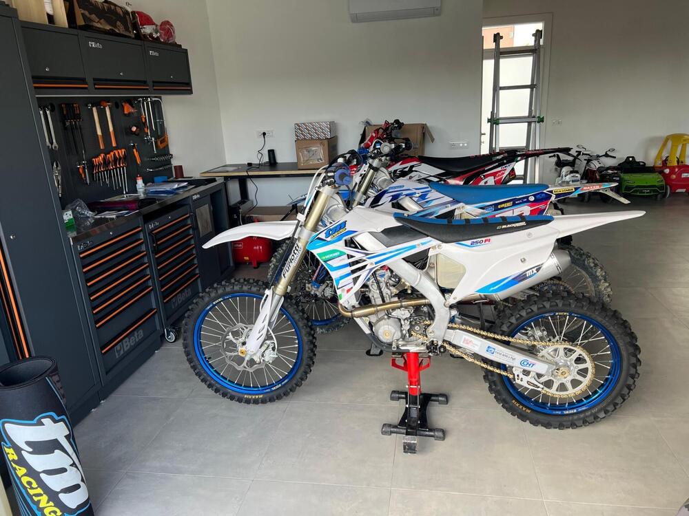 Tm Moto MX 250 ES Fi 4T (2023)