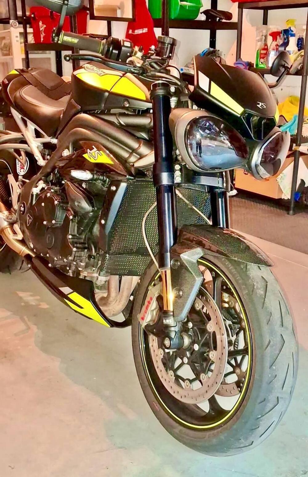 Triumph Speed Triple 1050 RS (2018 - 20) (6)