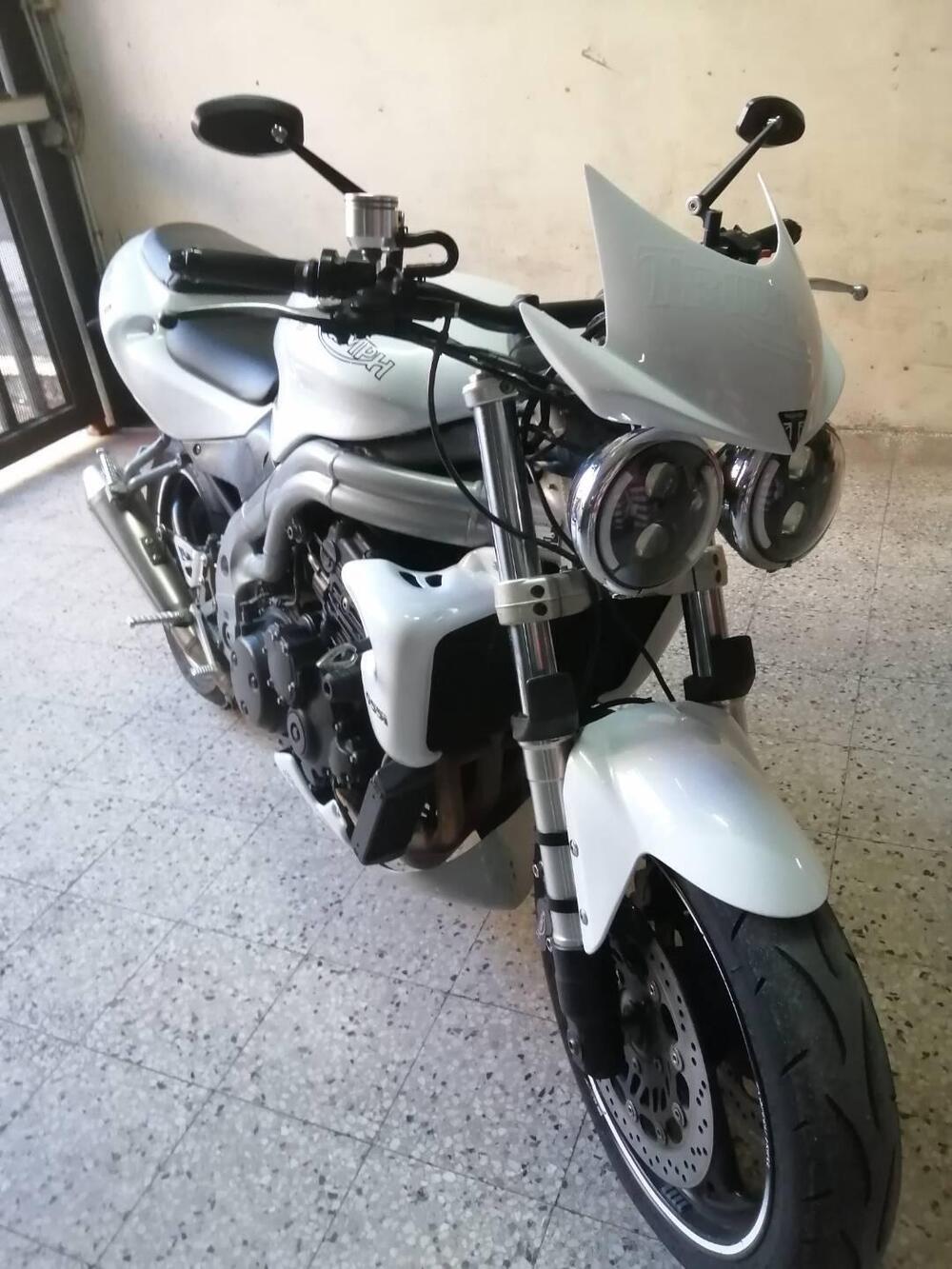 Triumph Speed Triple 955 (2002 - 04) (7)