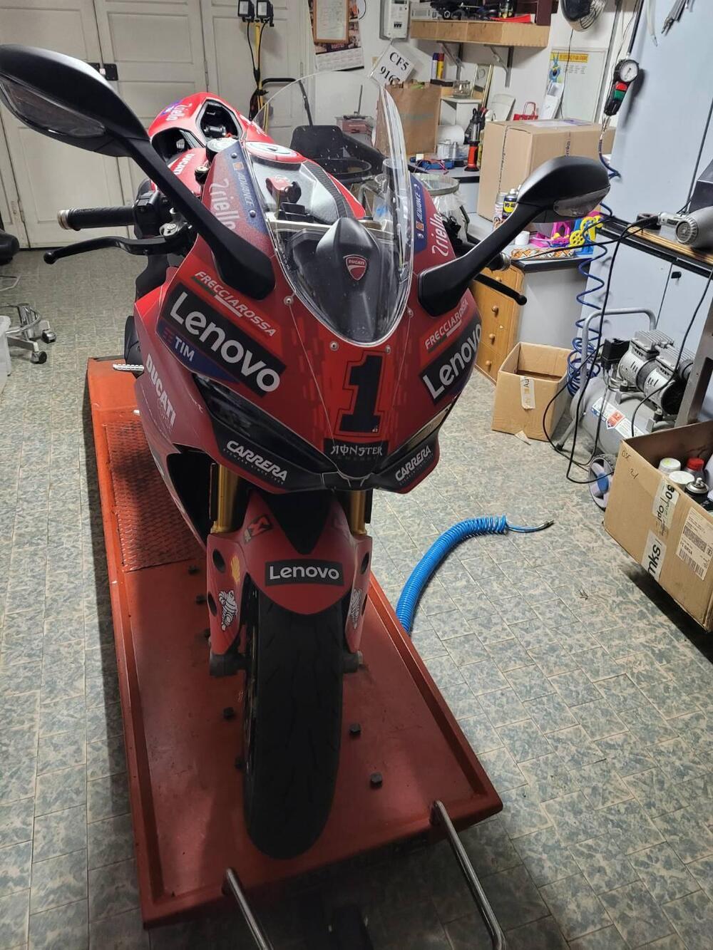 Ducati Panigale V2 S (2025 - 26) (4)